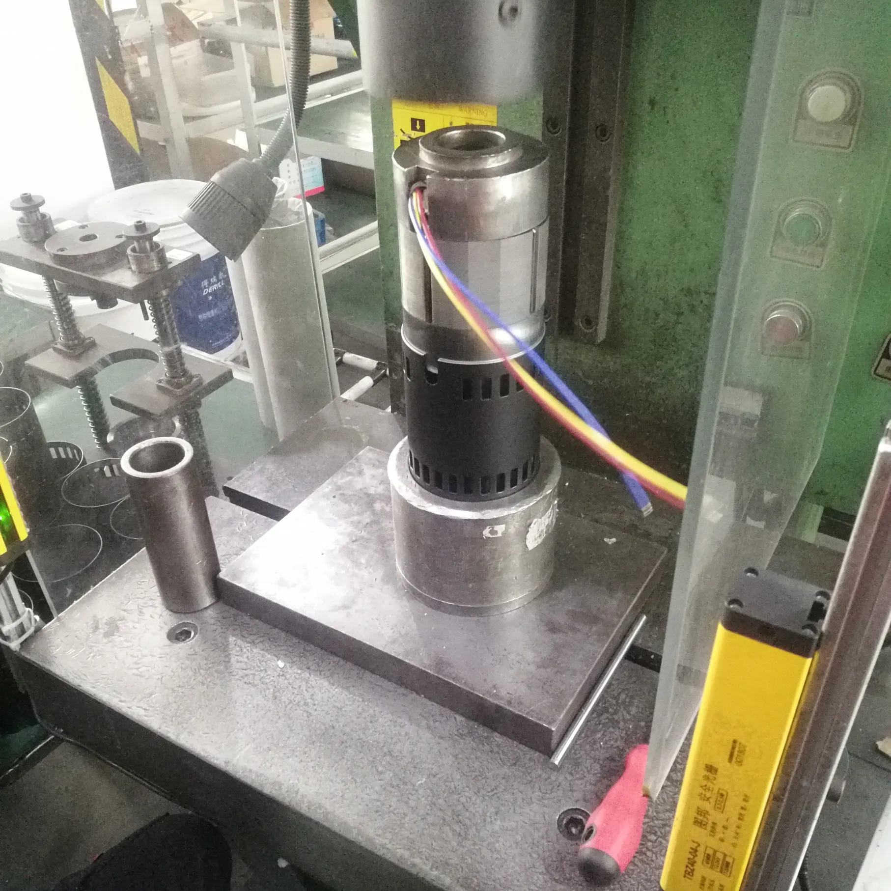 Frame-mounted rotor